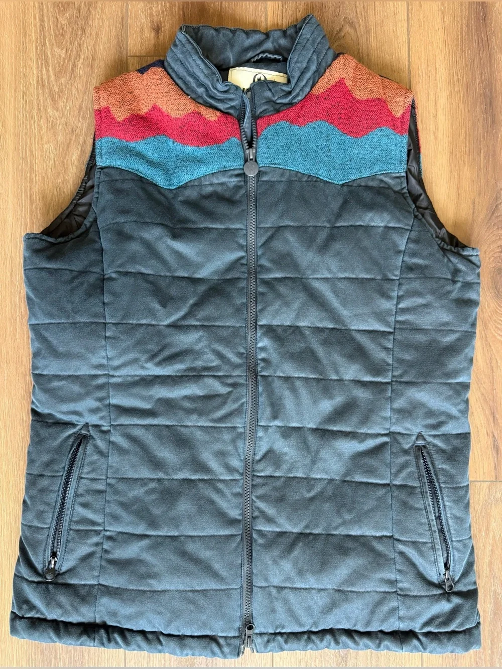 Women’s Vest Outback Trading Co Aspen Aztec Print Navy Size Large Outdoor